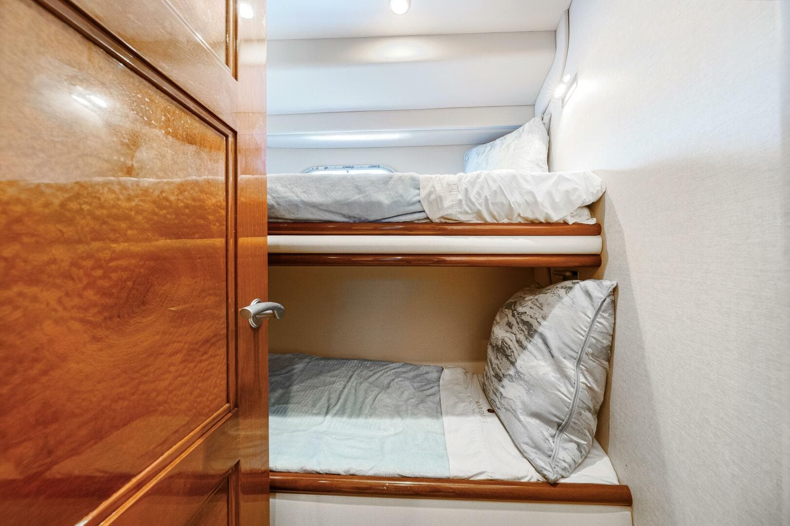 2005 Marquis — photo 74