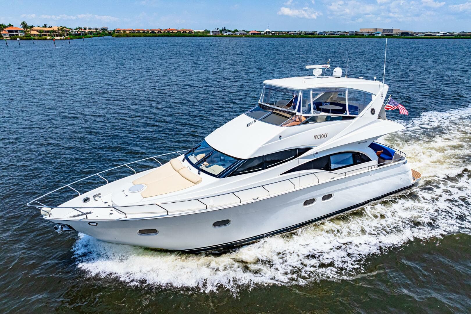 2005 Marquis — photo 26