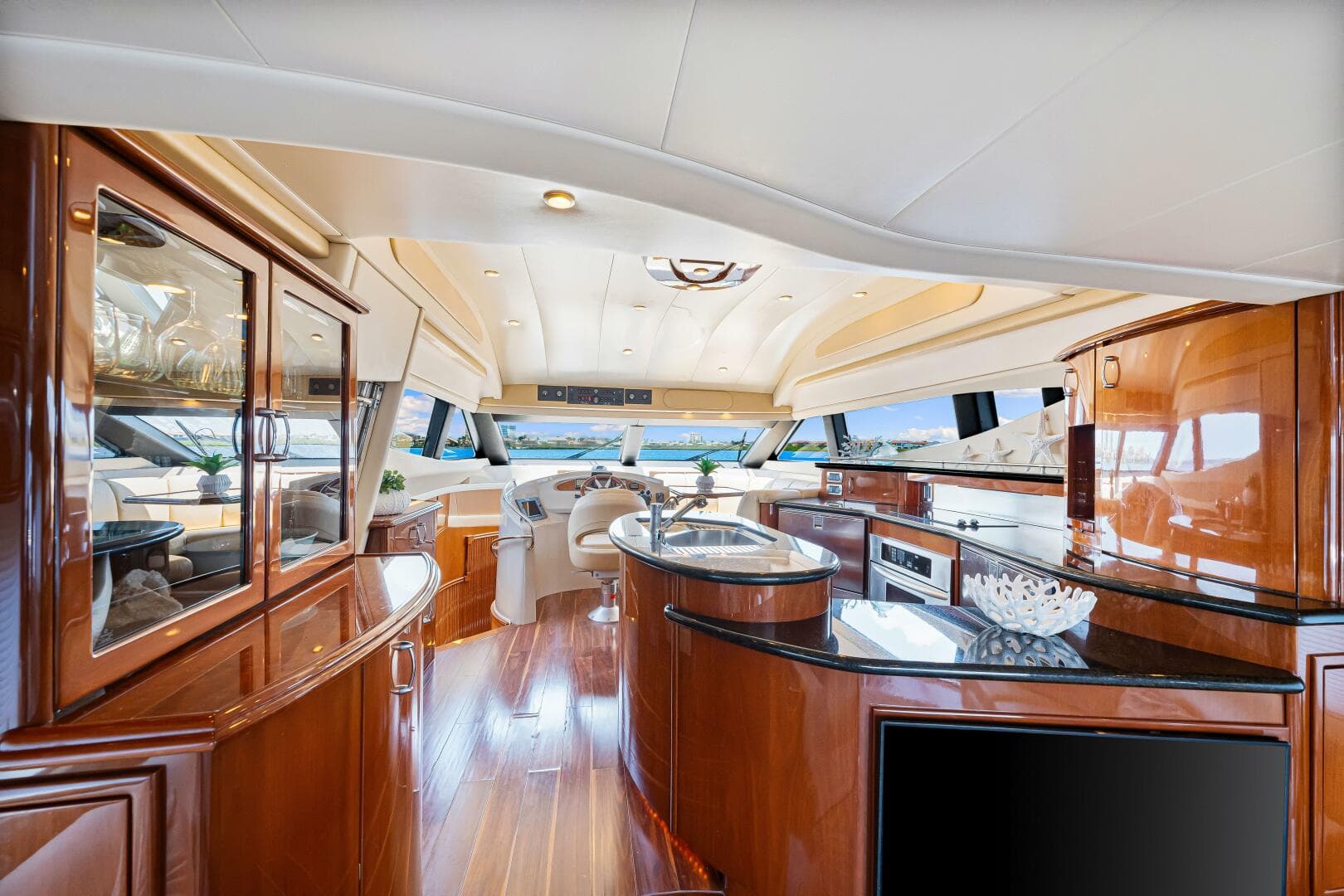 2005 Marquis — photo 56