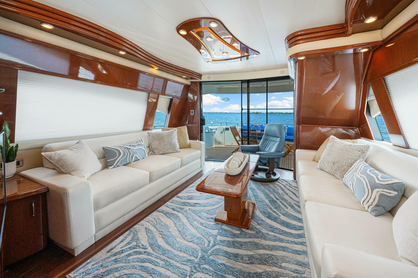 2005 Marquis — photo 55