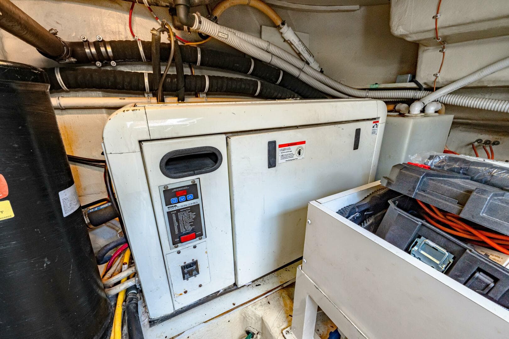 2005 Marquis — photo 80