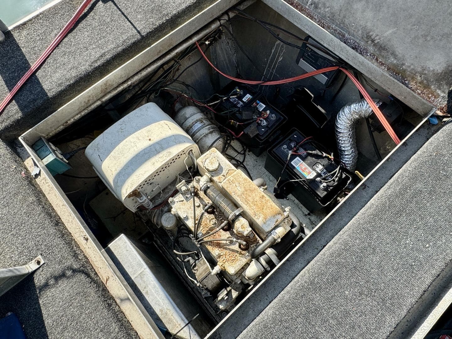 1977 Sumerset Aluminum Hull Houseboat With Catwalks — photo 77