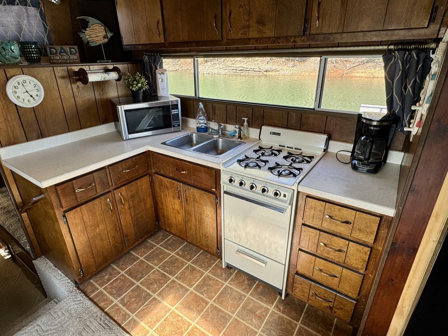 1977 Sumerset Aluminum Hull Houseboat With Catwalks — photo 32