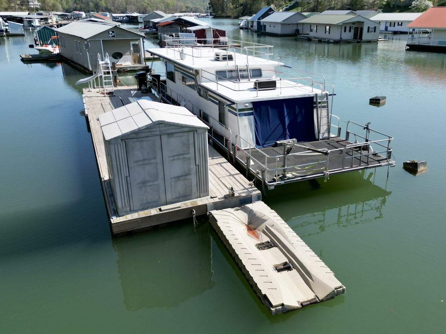 1977 Sumerset Aluminum Hull Houseboat With Catwalks — photo 9