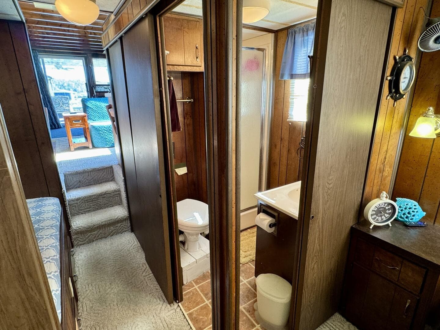 1977 Sumerset Aluminum Hull Houseboat With Catwalks — photo 53