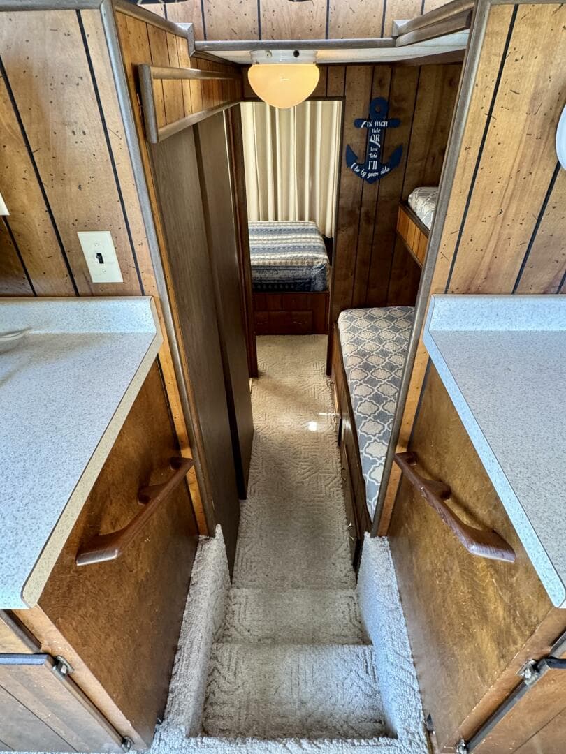 1977 Sumerset Aluminum Hull Houseboat With Catwalks — photo 46