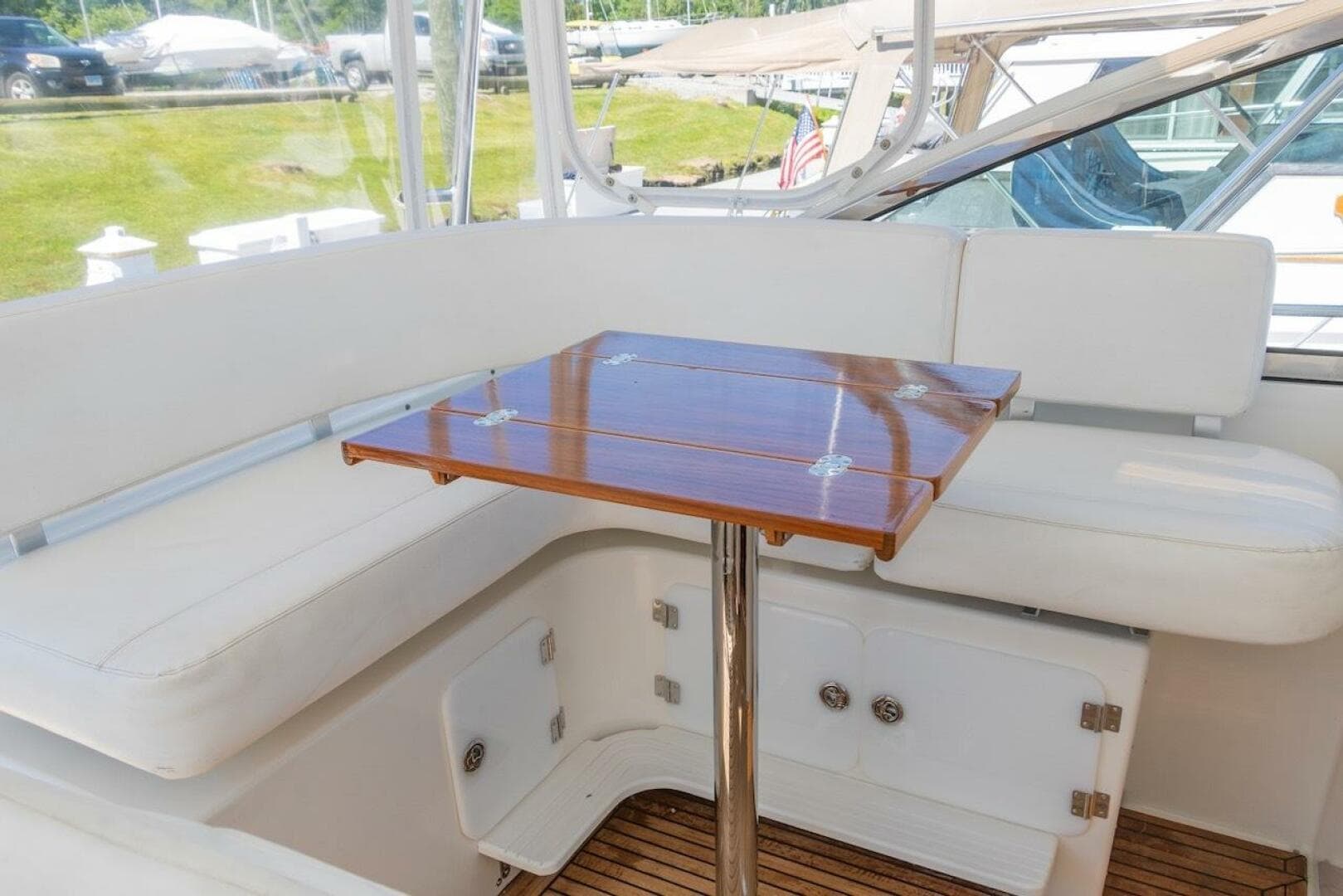 1998 Grand Banks 38 Eastbay EX — photo 8