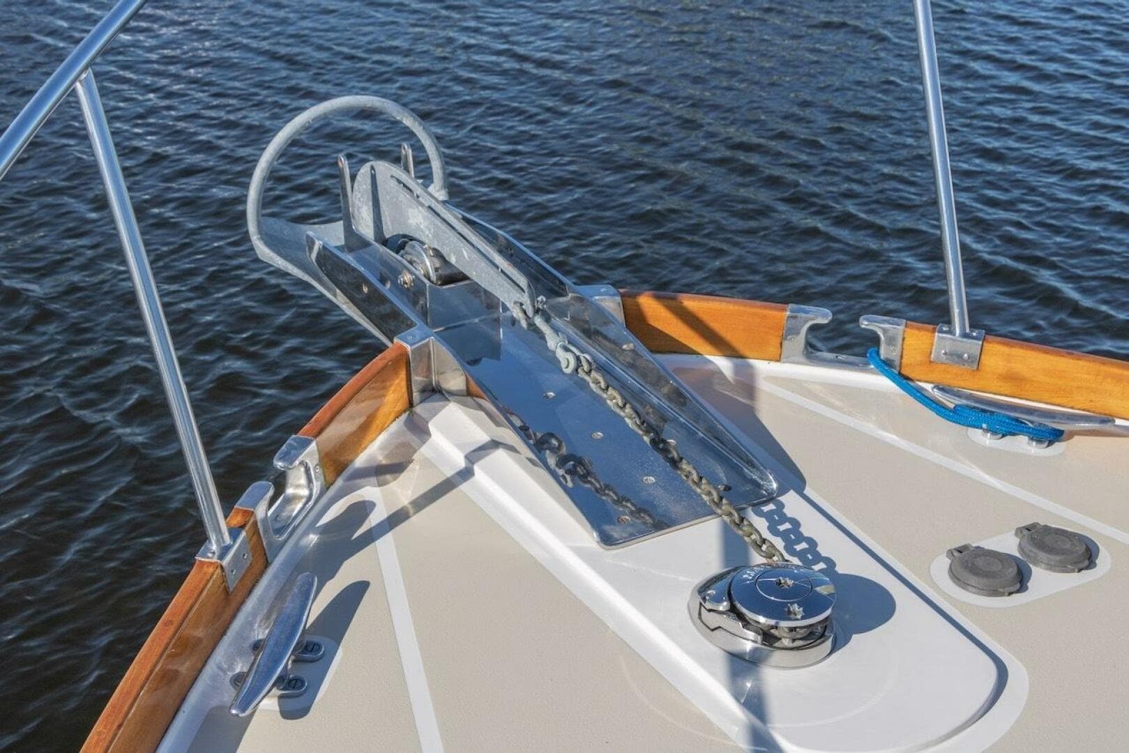 1998 Grand Banks 38 Eastbay EX — photo 4
