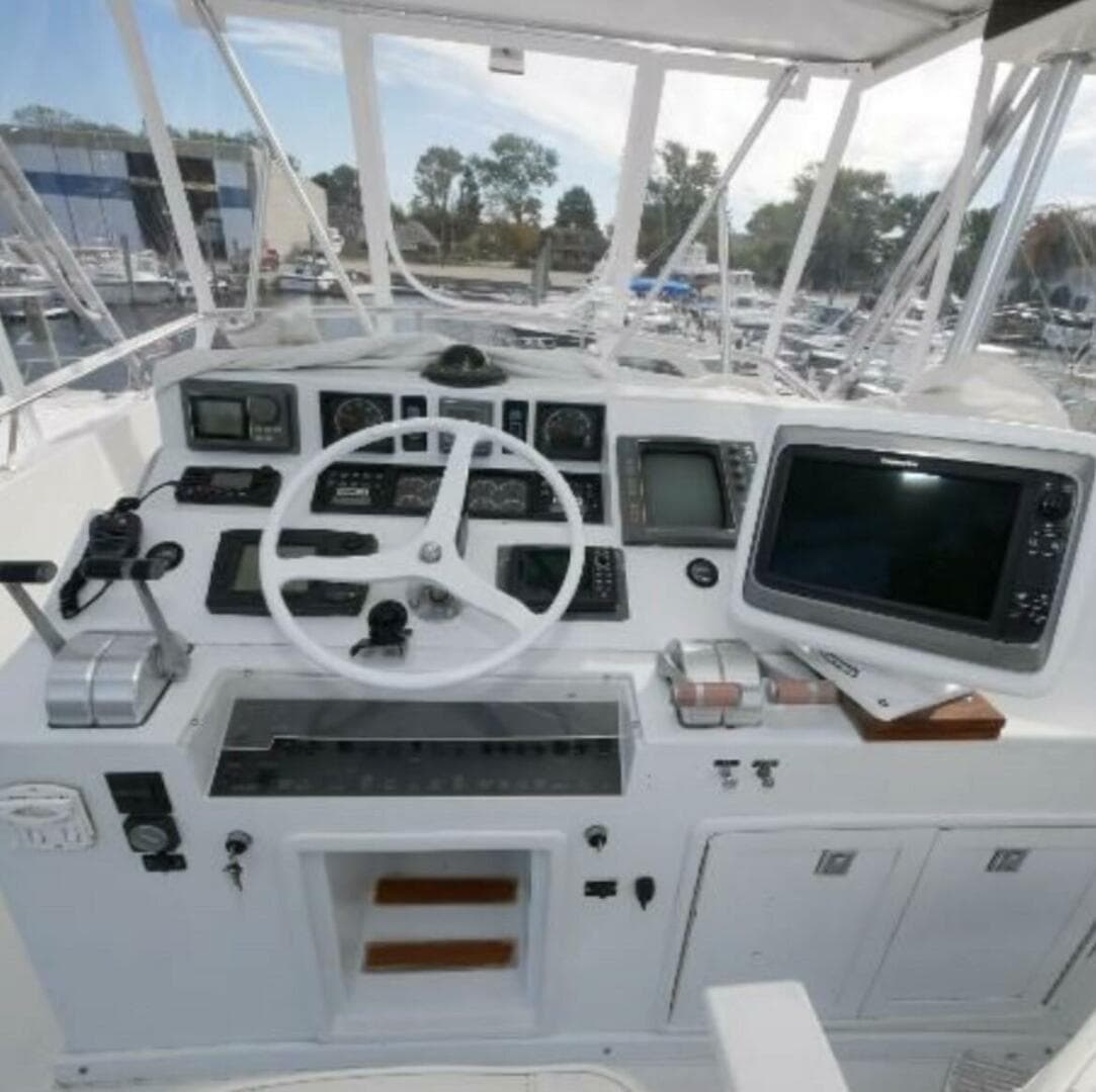 1996 Egg Harbor By Cayman — photo 5