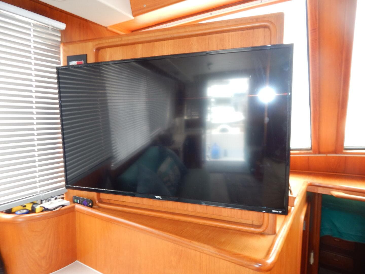 1996 Egg Harbor By Cayman — photo 21