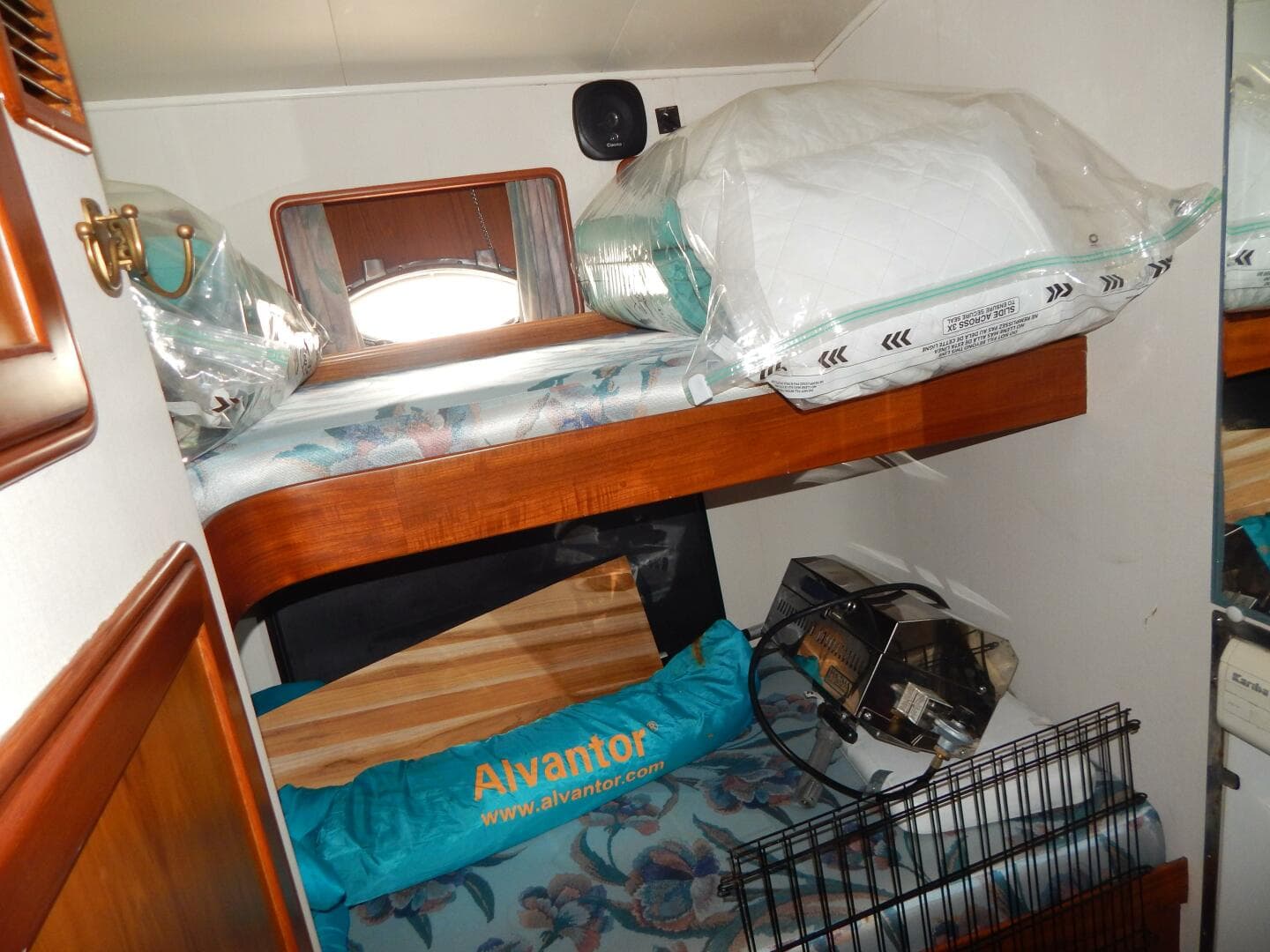 1996 Egg Harbor By Cayman — photo 27