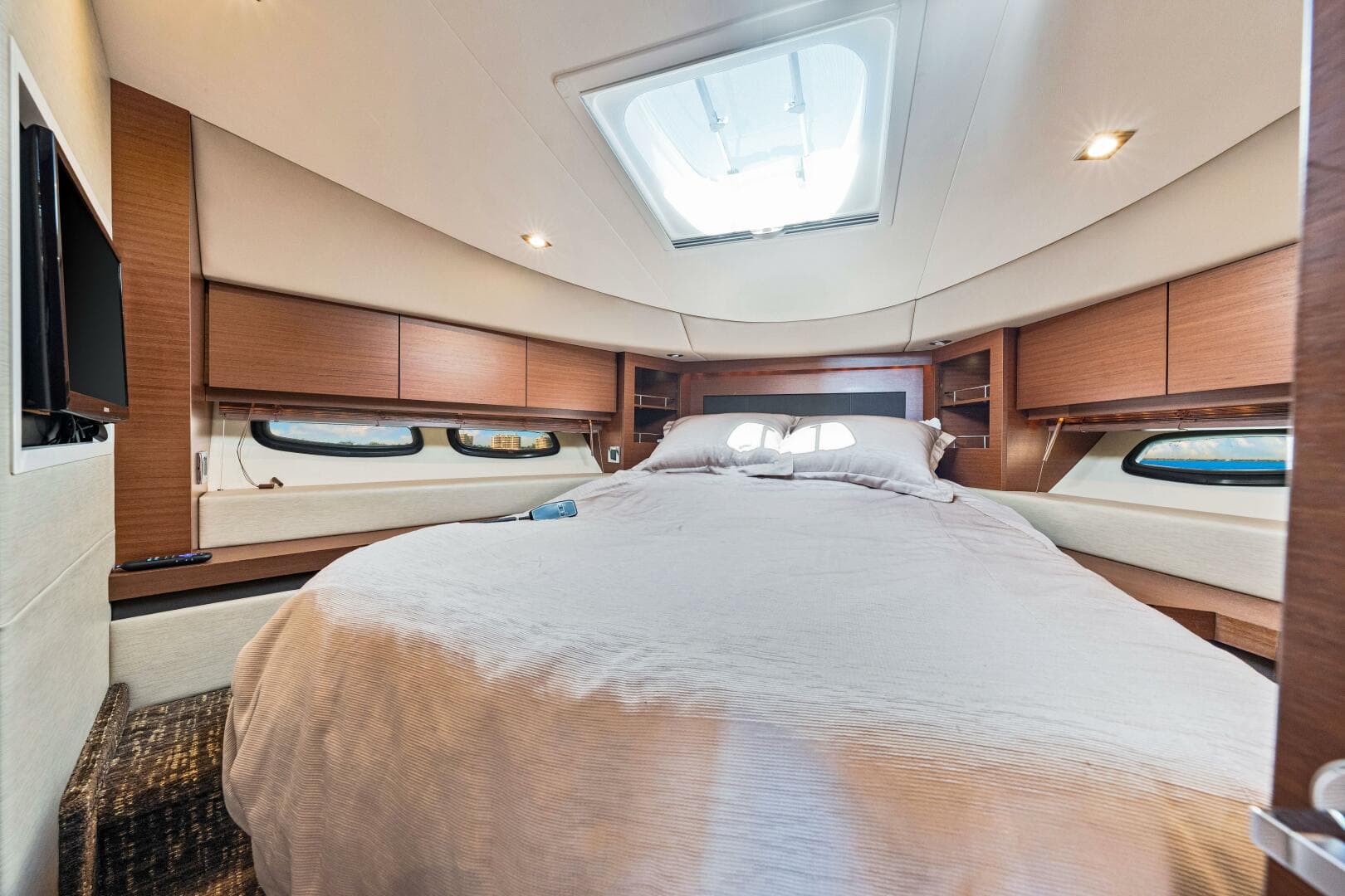 2016 Sea Ray 510 Sundancer — photo 13