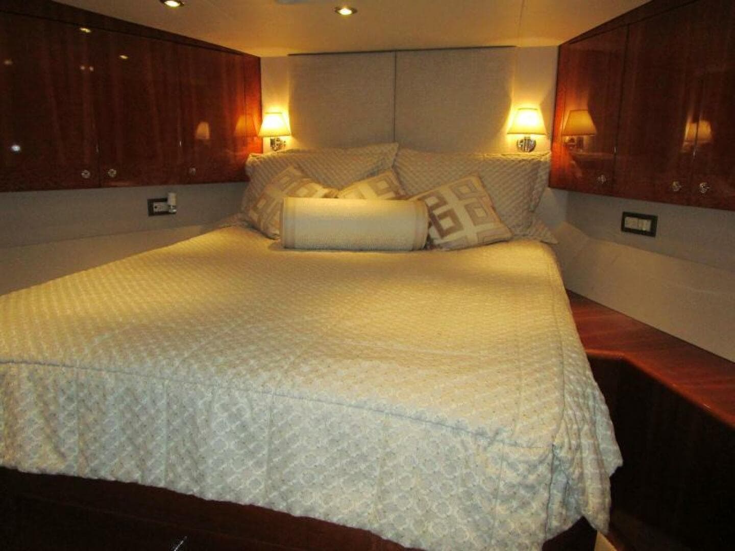 2002 Cheoy Lee Sport — photo 23