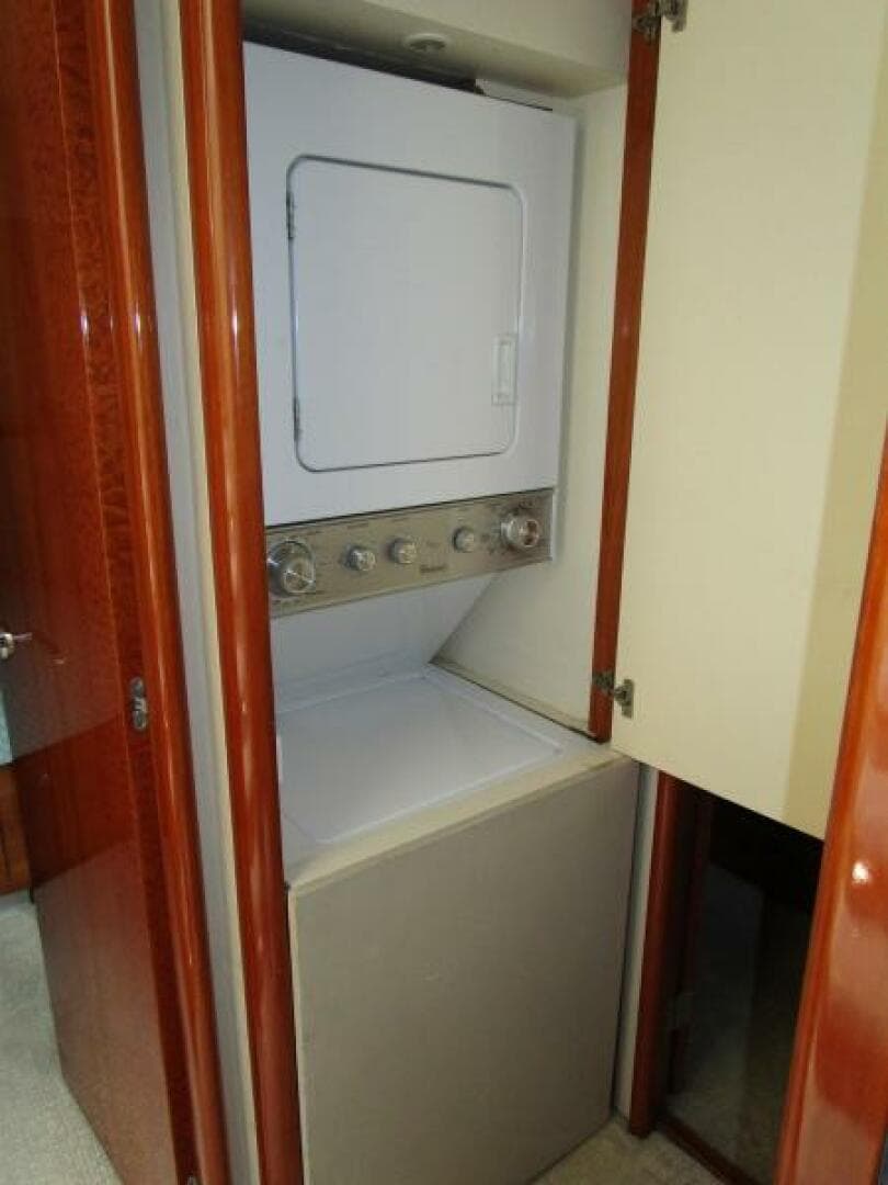 2002 Cheoy Lee Sport — photo 21