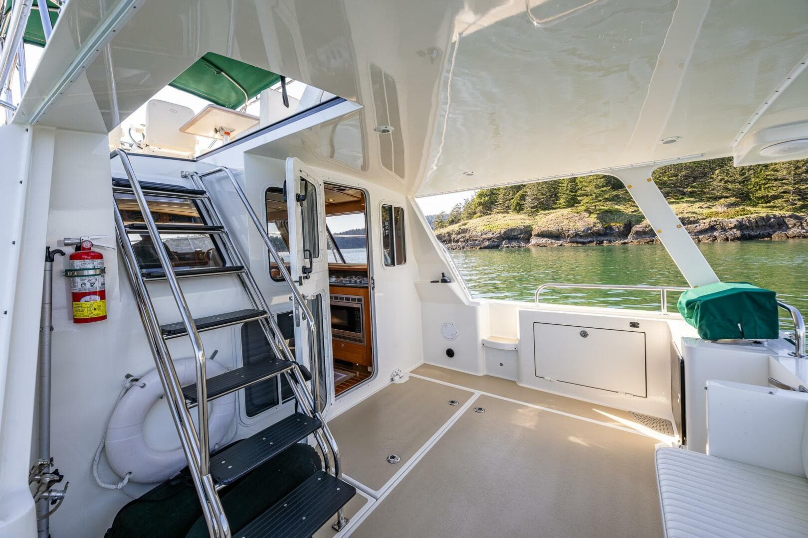 2009 Coastal Craft 400 IPS — photo 11