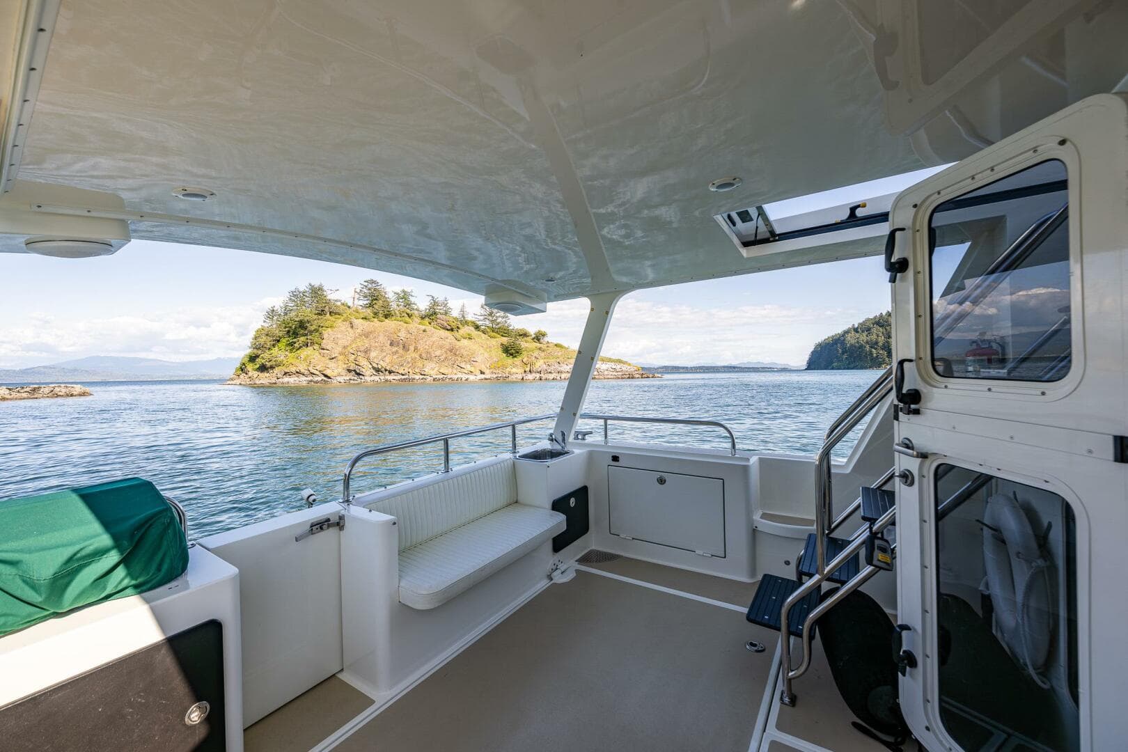 2009 Coastal Craft 400 IPS — photo 12