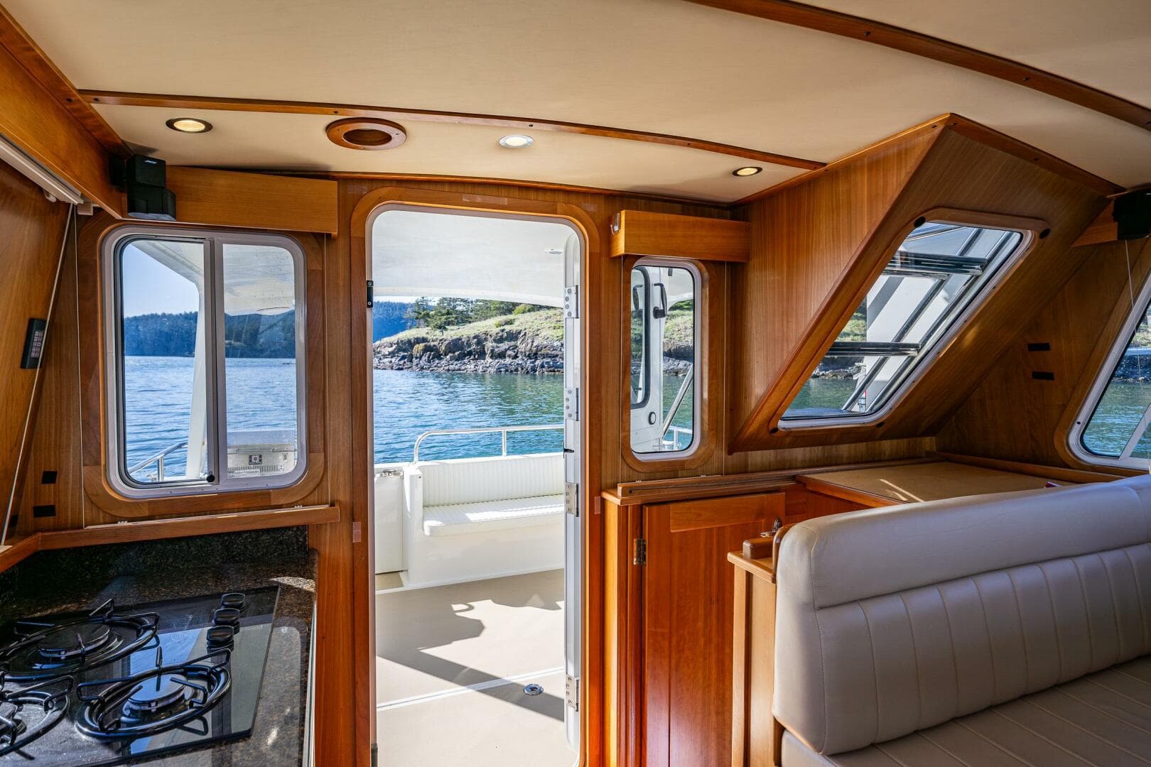 2009 Coastal Craft 400 IPS — photo 42