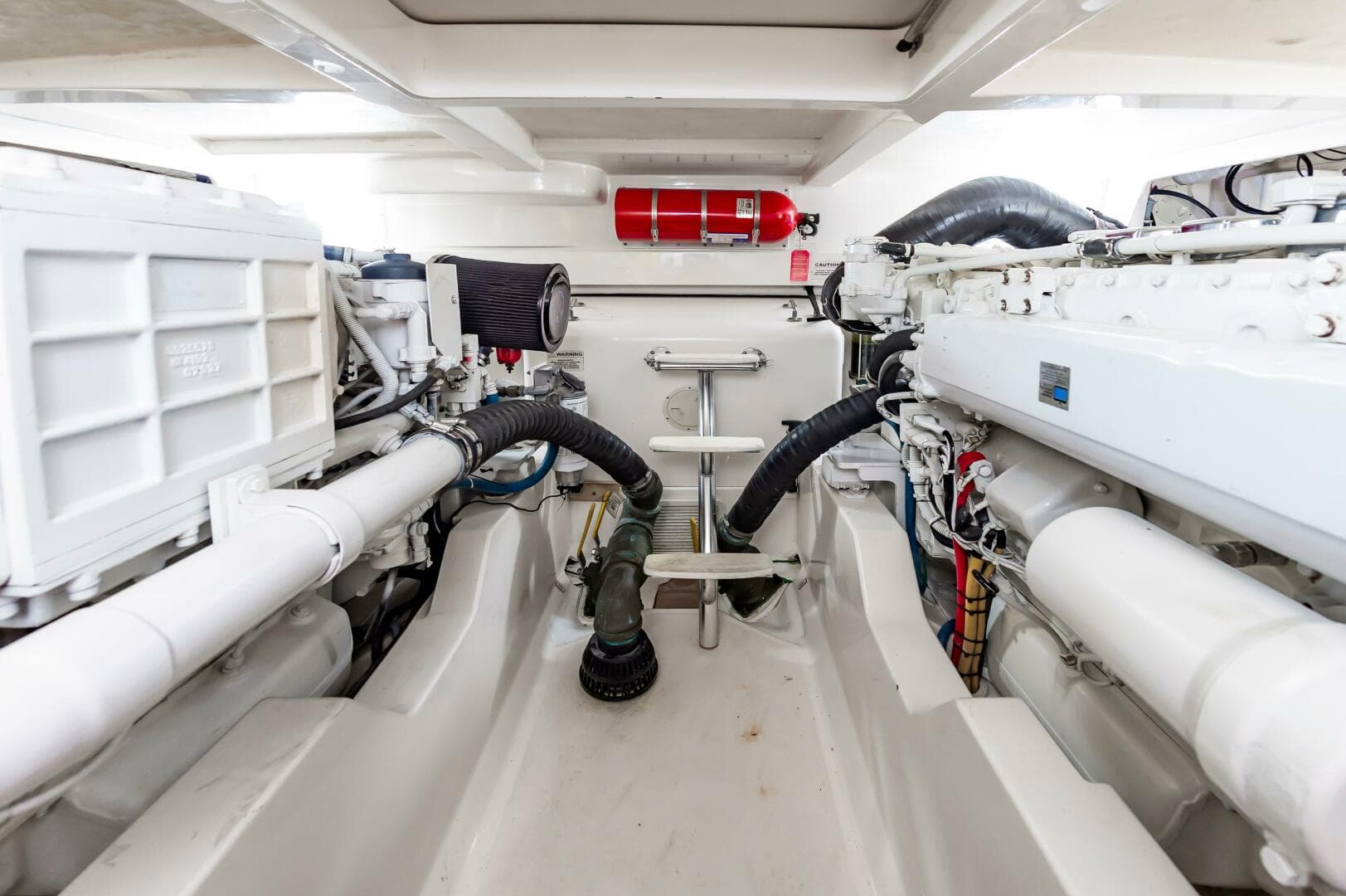 2008 Cabo 40 Express — photo 59