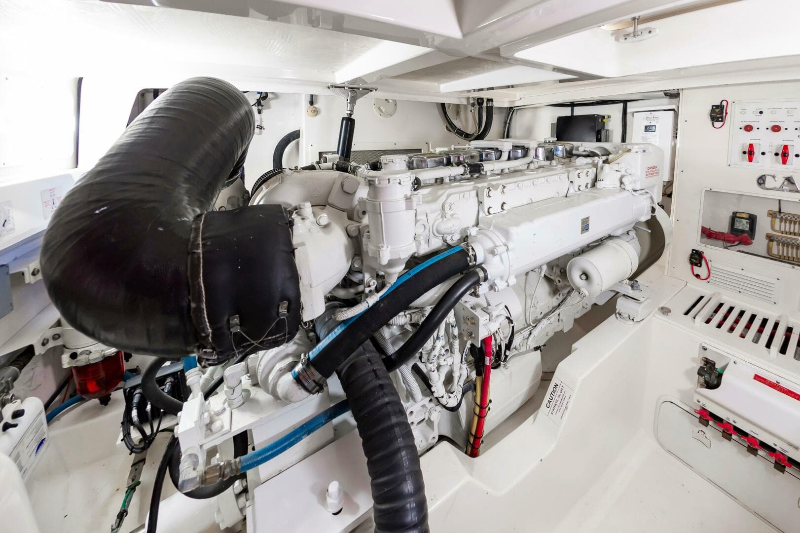 2008 Cabo 40 Express — photo 51