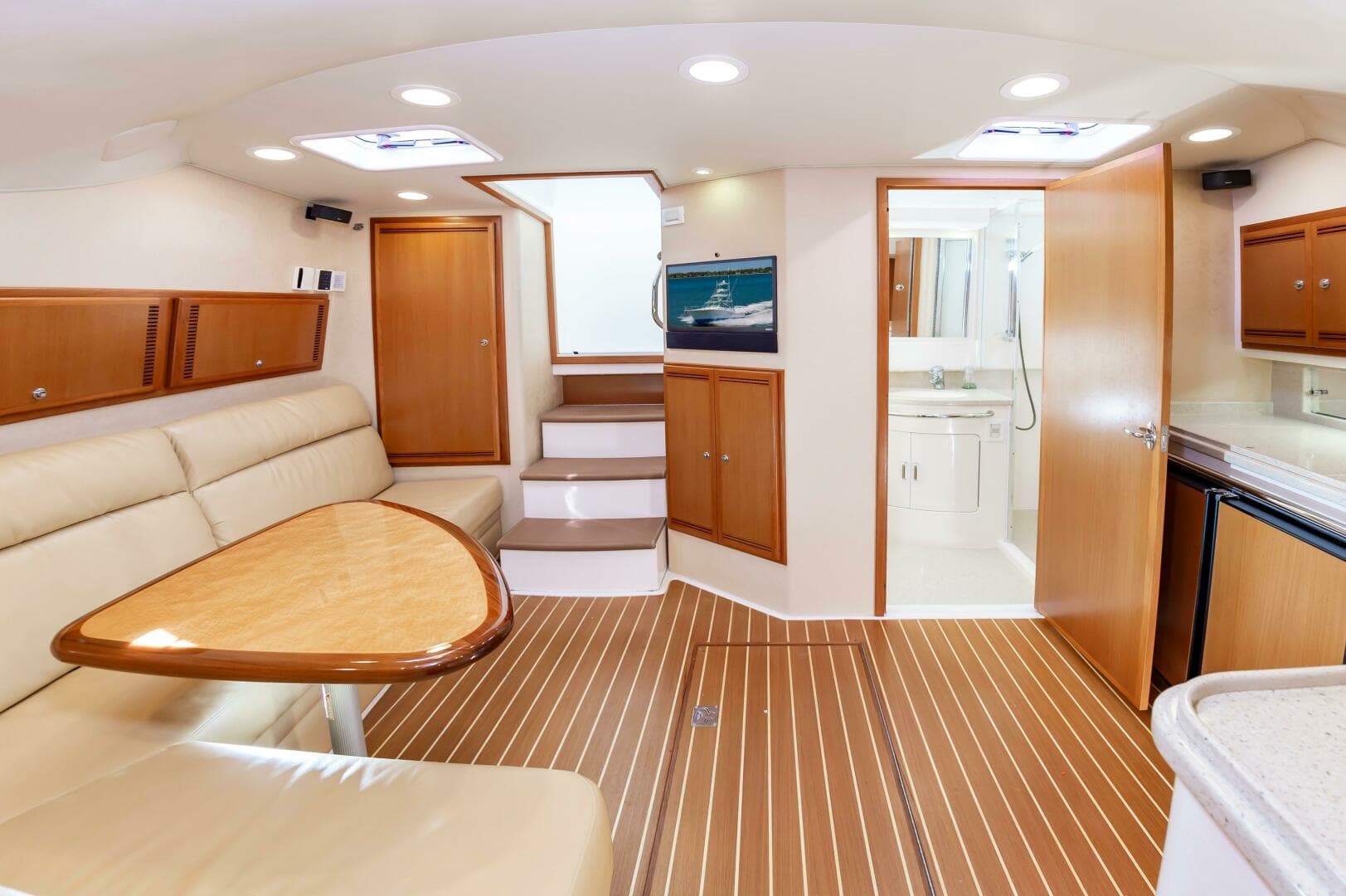 2008 Cabo 40 Express — photo 30