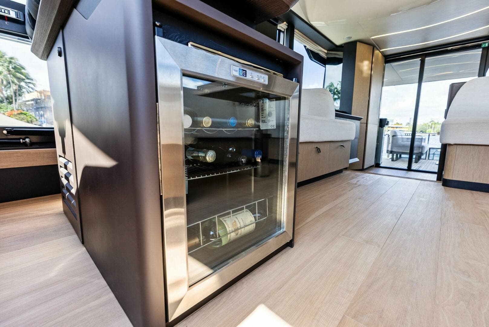 2023 Absolute 52 Fly — photo 40