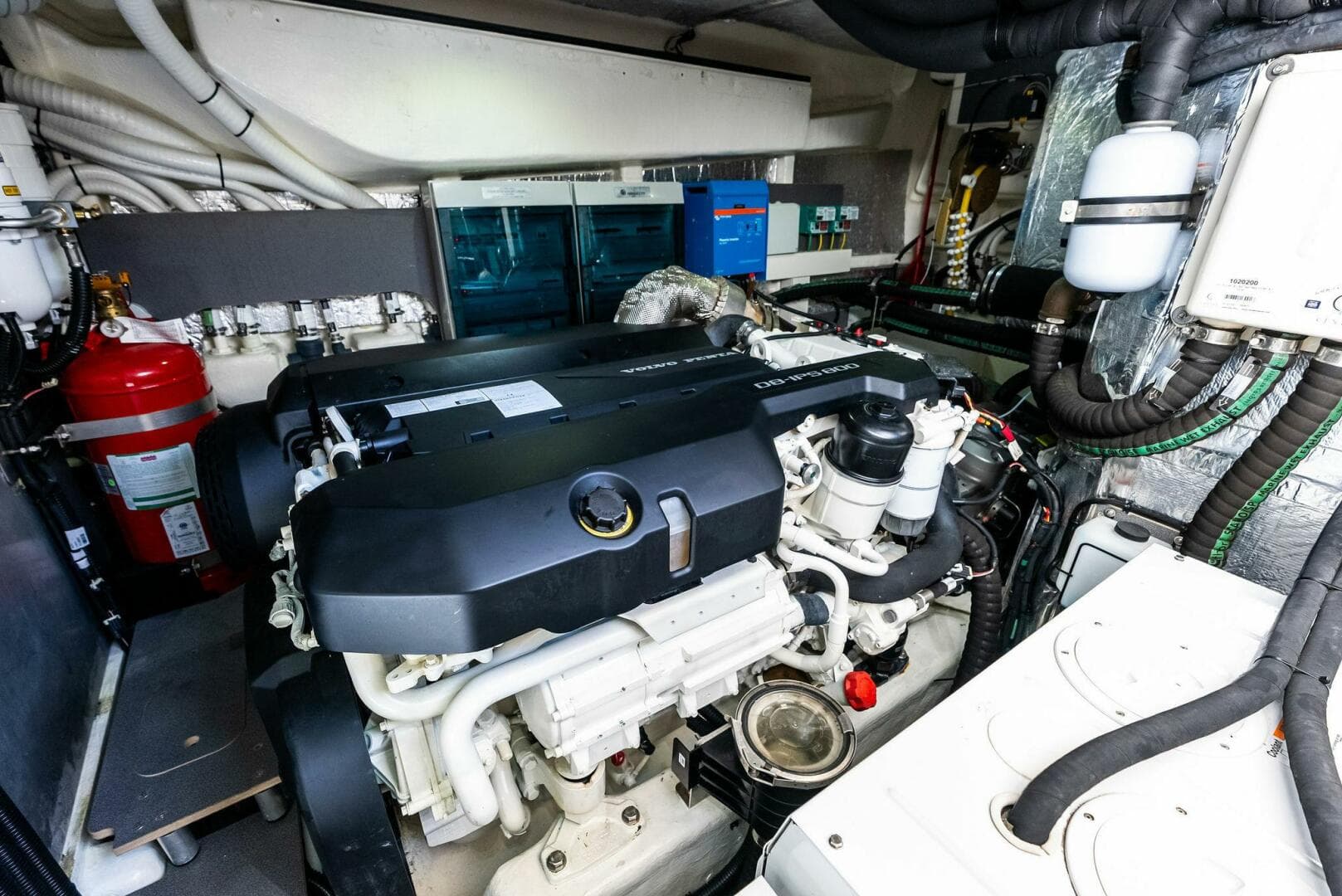 2023 Absolute 52 Fly — photo 78