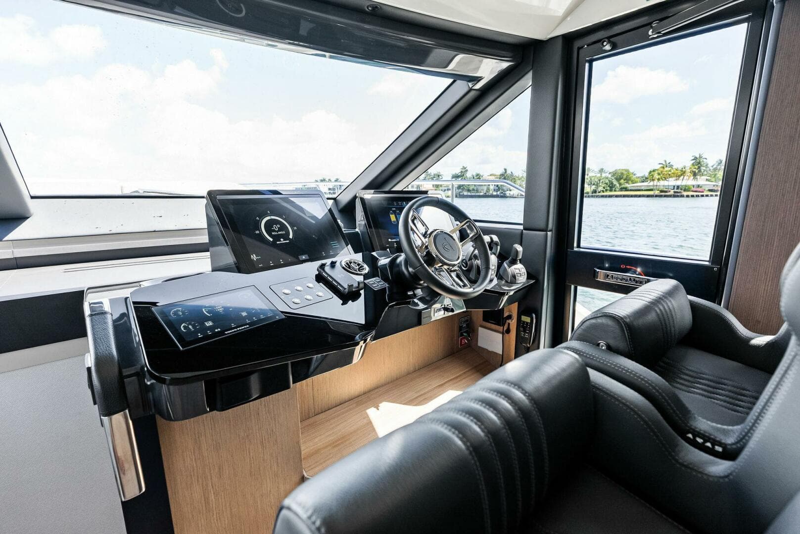 2023 Absolute 52 Fly — photo 51