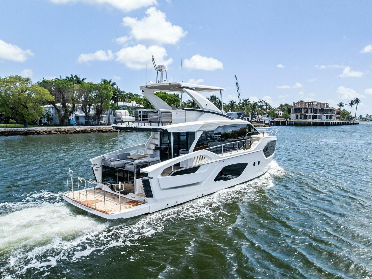 2023 Absolute 52 Fly — photo 16