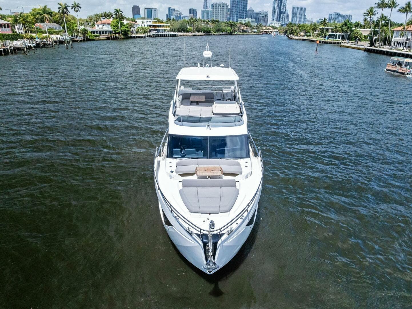 2023 Absolute 52 Fly — photo 2