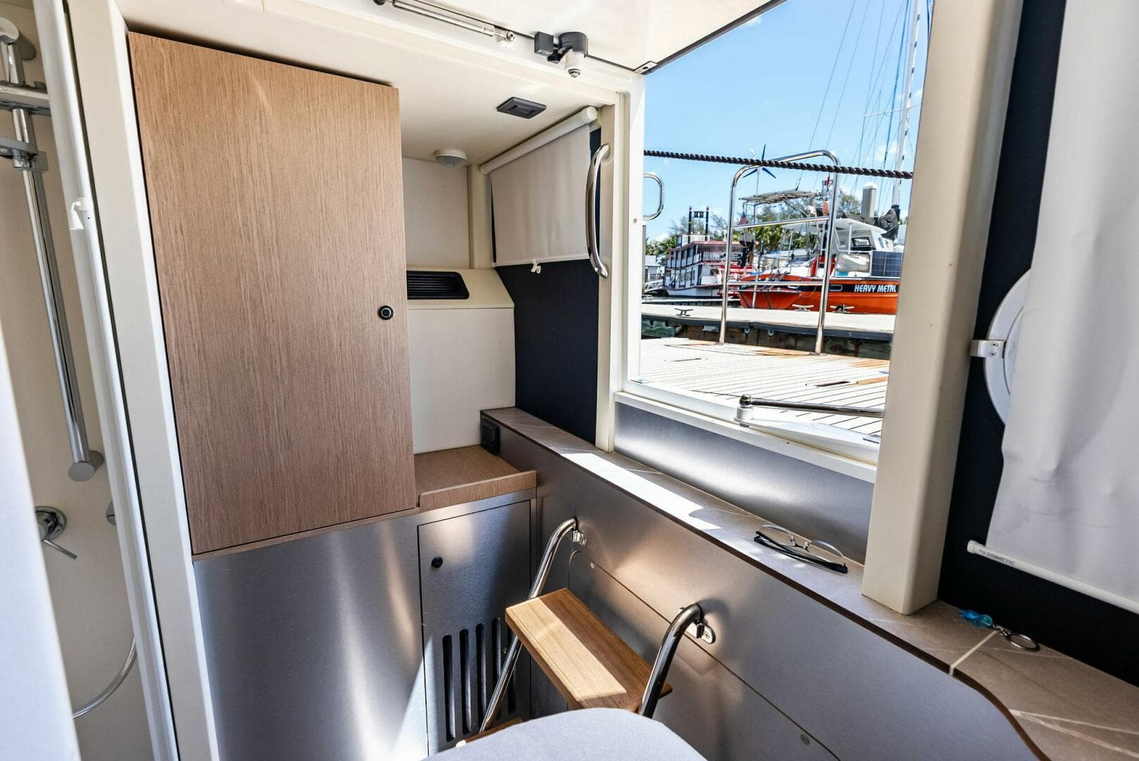 2023 Absolute 52 Fly — photo 50