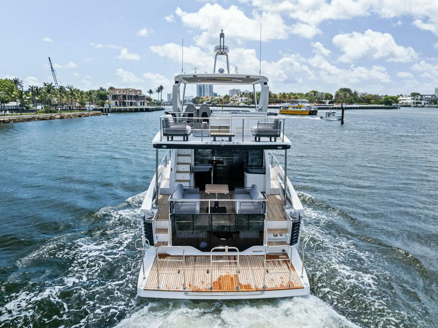 2023 Absolute 52 Fly — photo 15