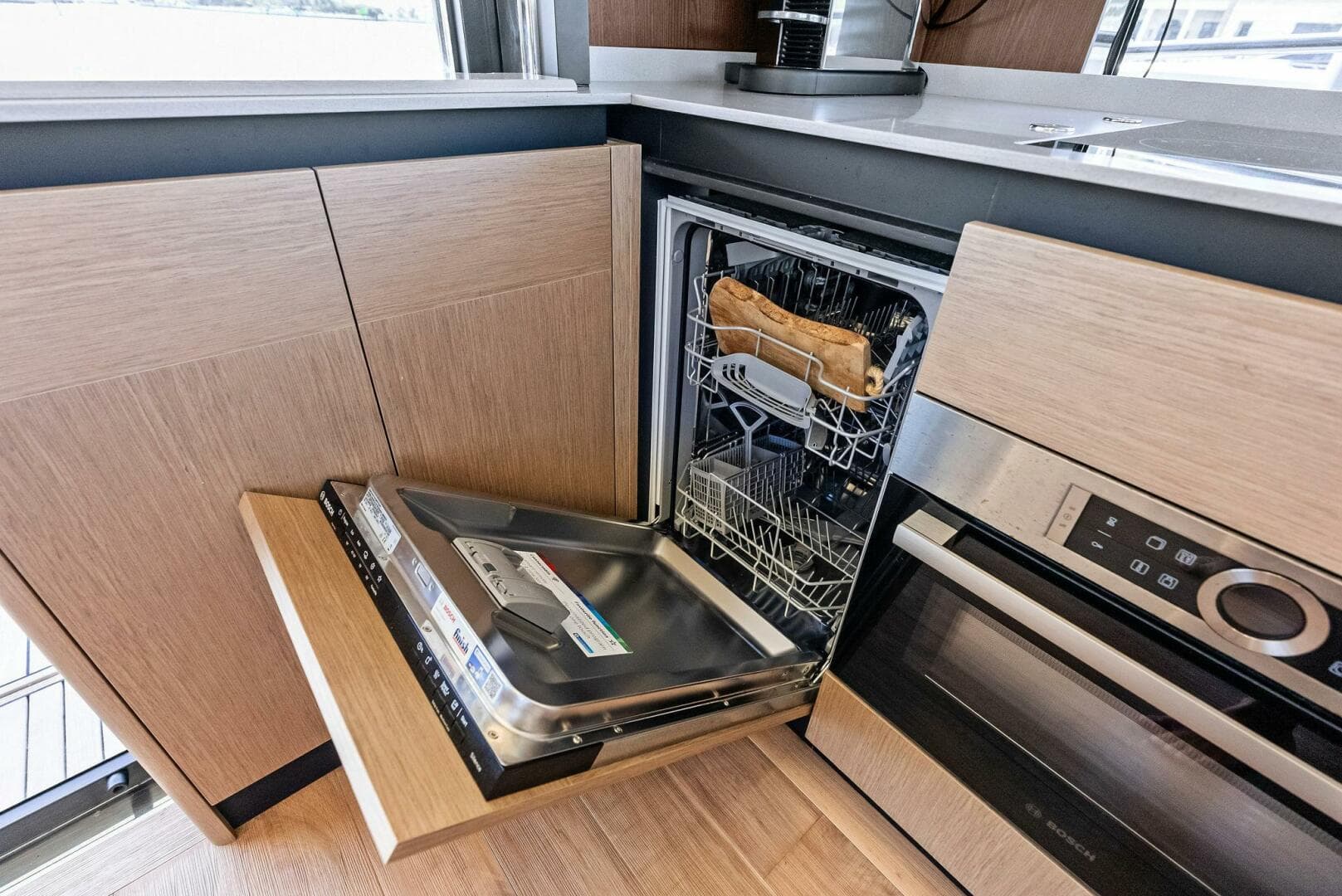 2023 Absolute 52 Fly — photo 44