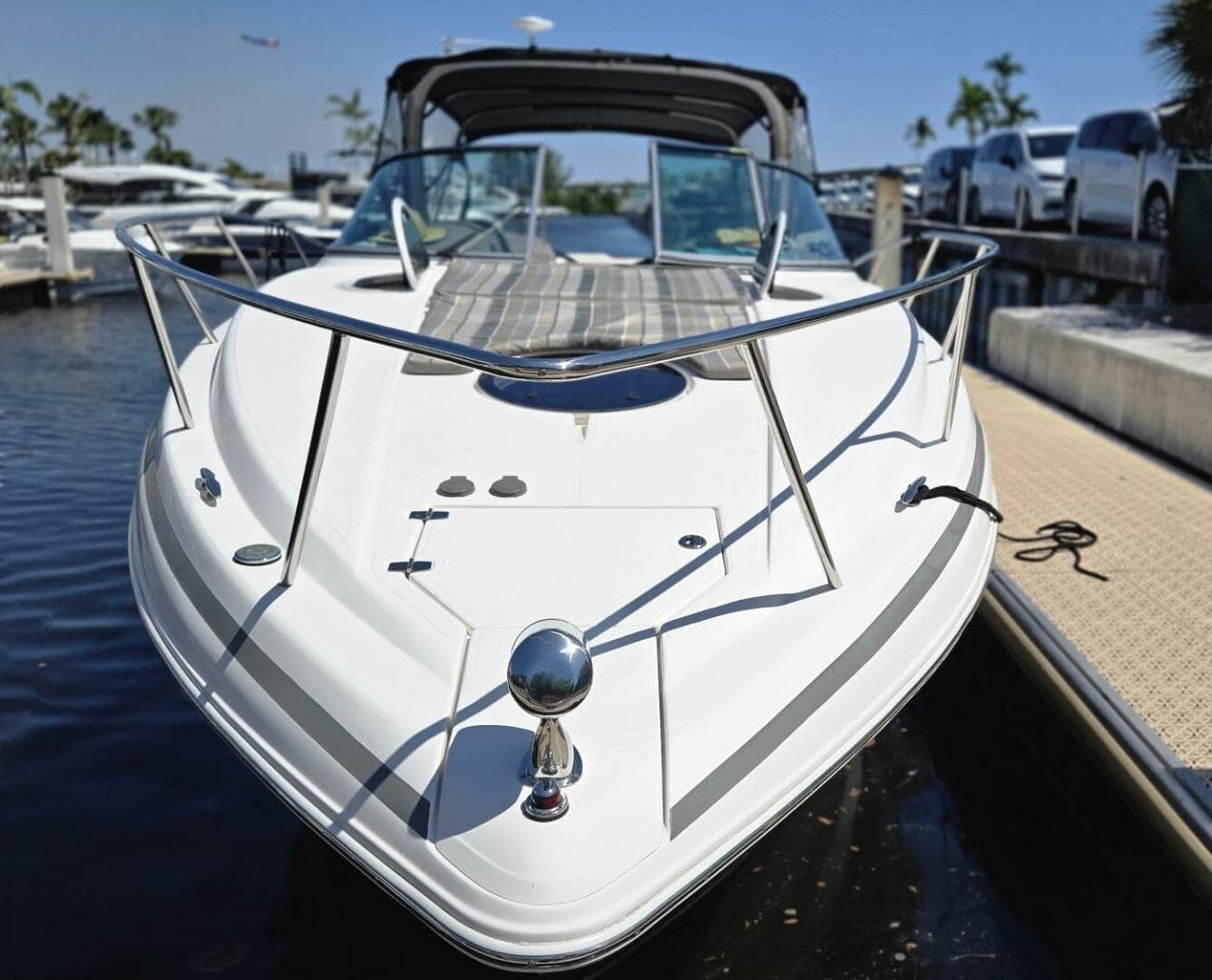 2017 Regal 32 Express — photo 4