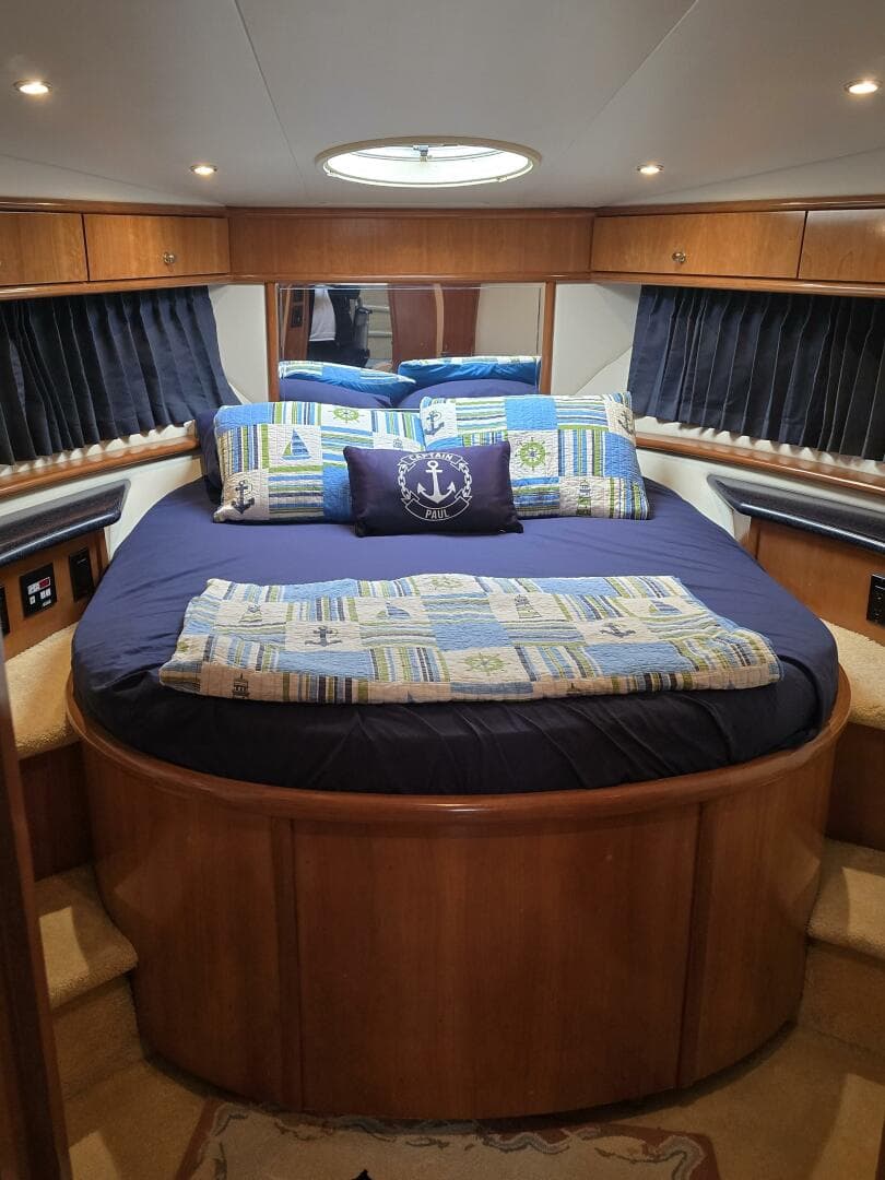 2002 Carver 444 Cockpit — photo 50