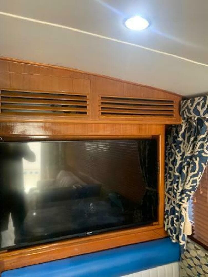 1985 Ocean Yachts 55 Super Sport — photo 29