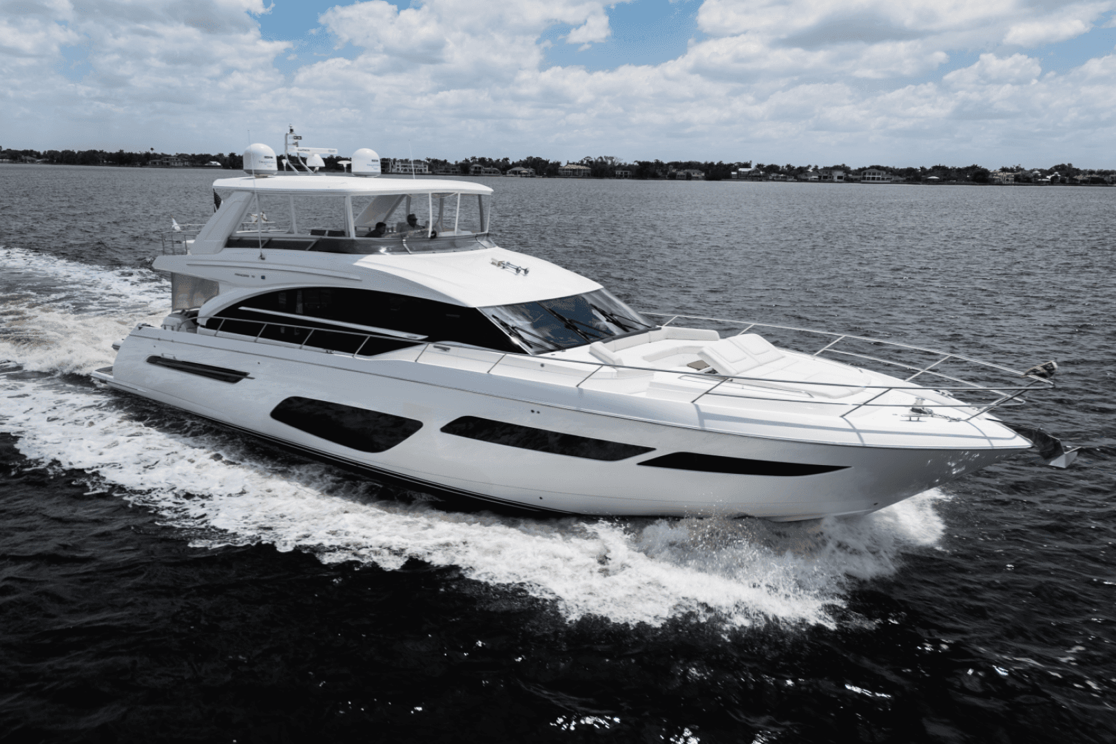 2019 Princess F70 — photo 1