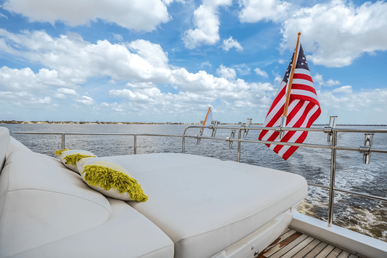 2019 Princess F70 — photo 35