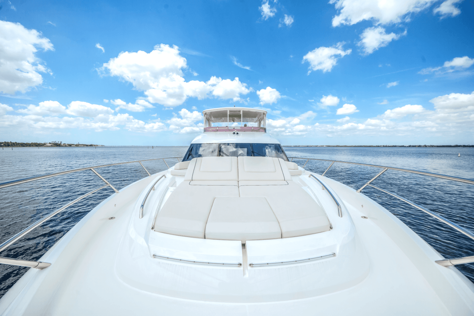 2019 Princess F70 — photo 30