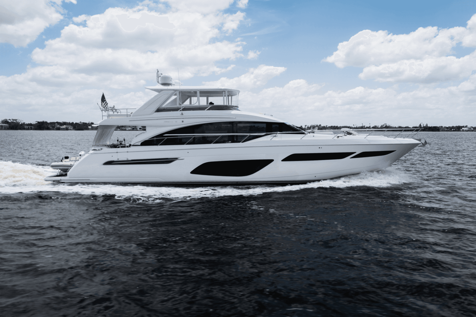 2019 Princess F70 — photo 2