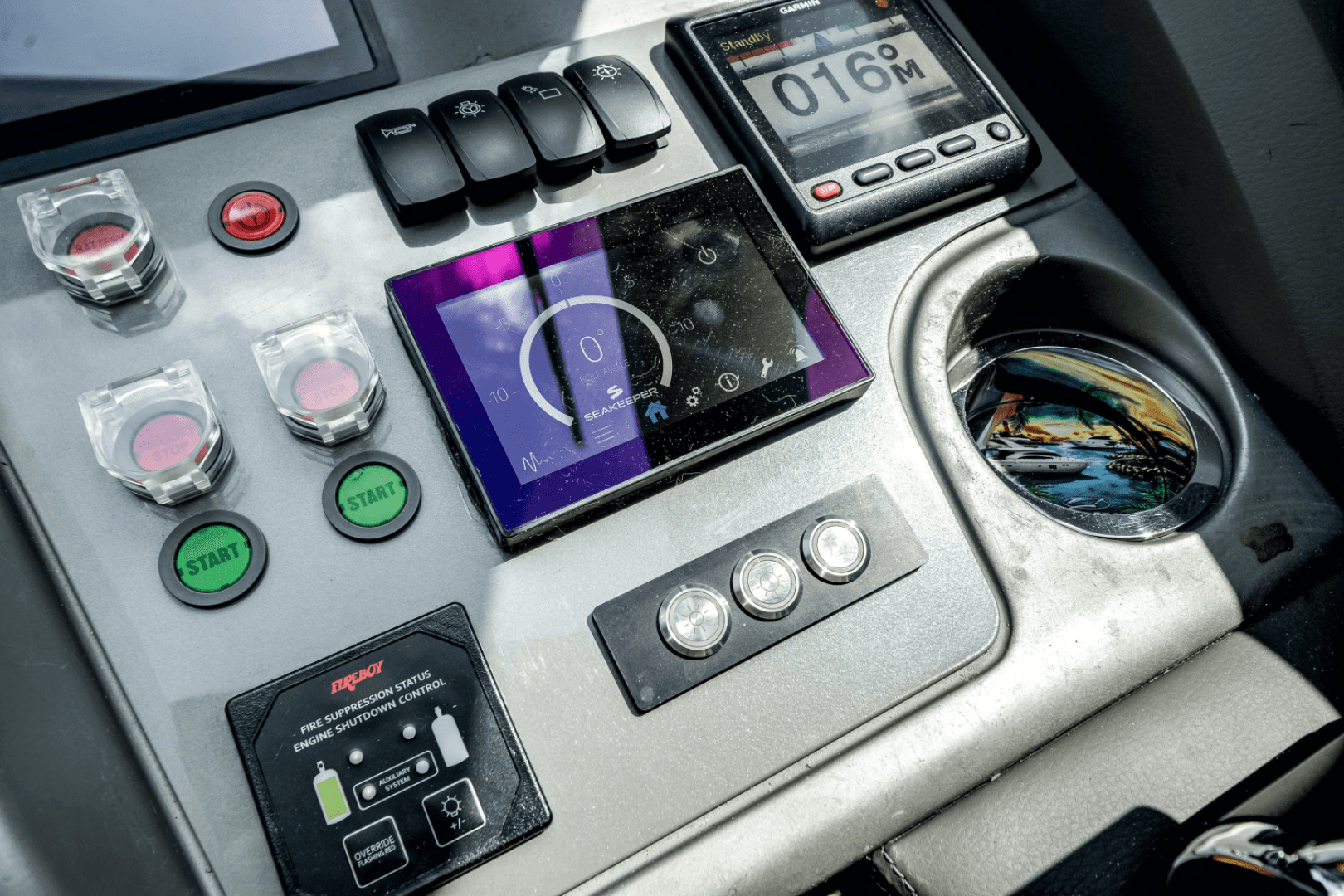 2019 Princess F70 — photo 14