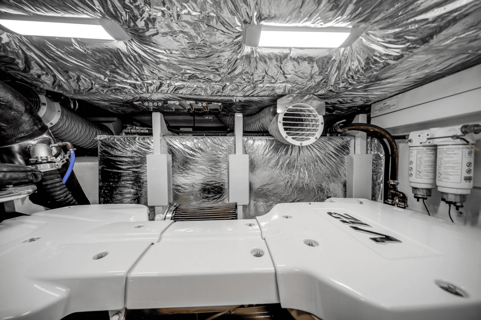 2019 Princess F70 — photo 46