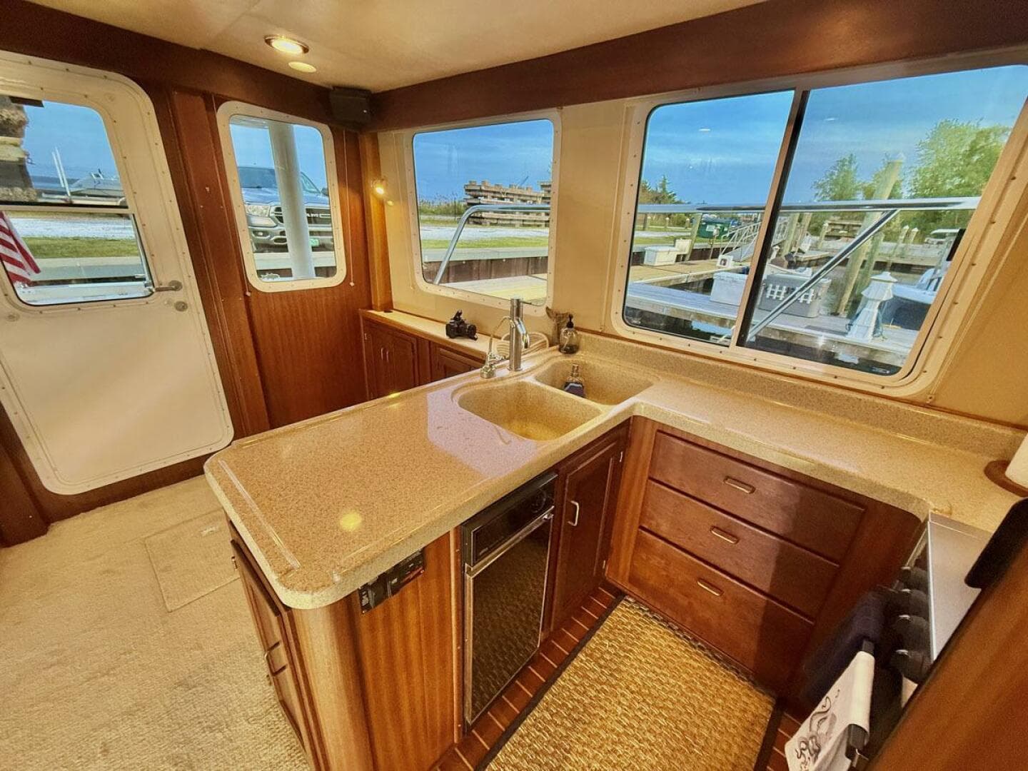 2006 American Tug 41 — photo 34