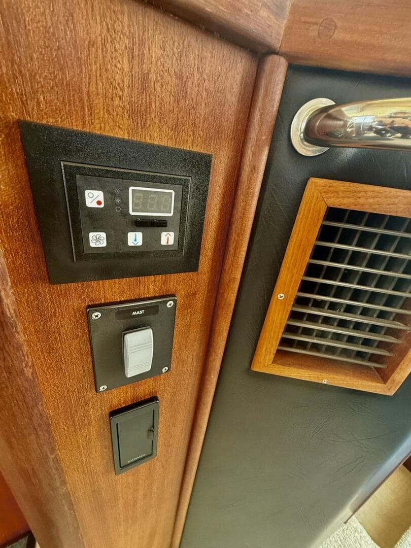 2006 American Tug 41 — photo 24