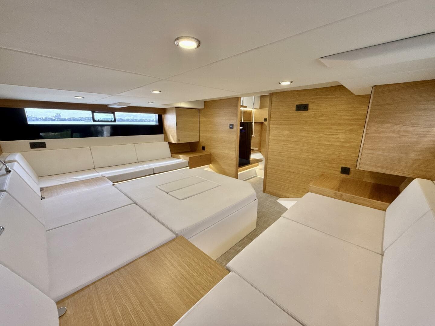 2023 De Antonio D50 Coupé — photo 15