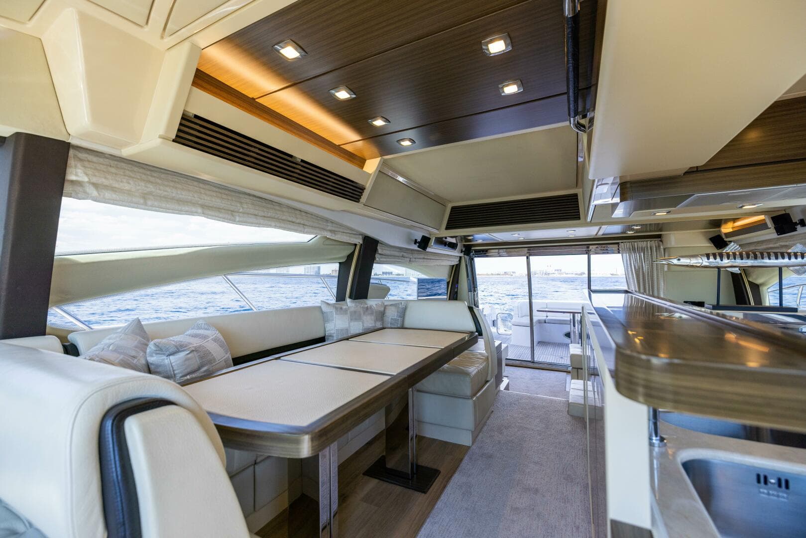 2015 Azimut 64 Flybridge — photo 5