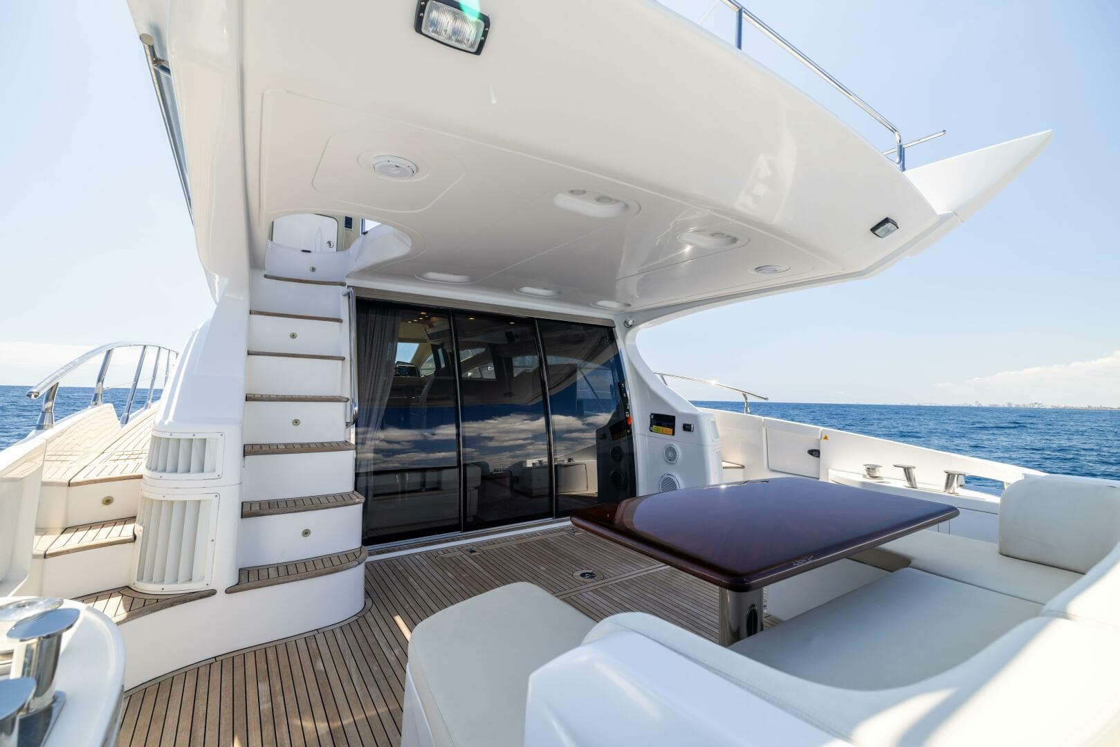 2015 Azimut 64 Flybridge — photo 34