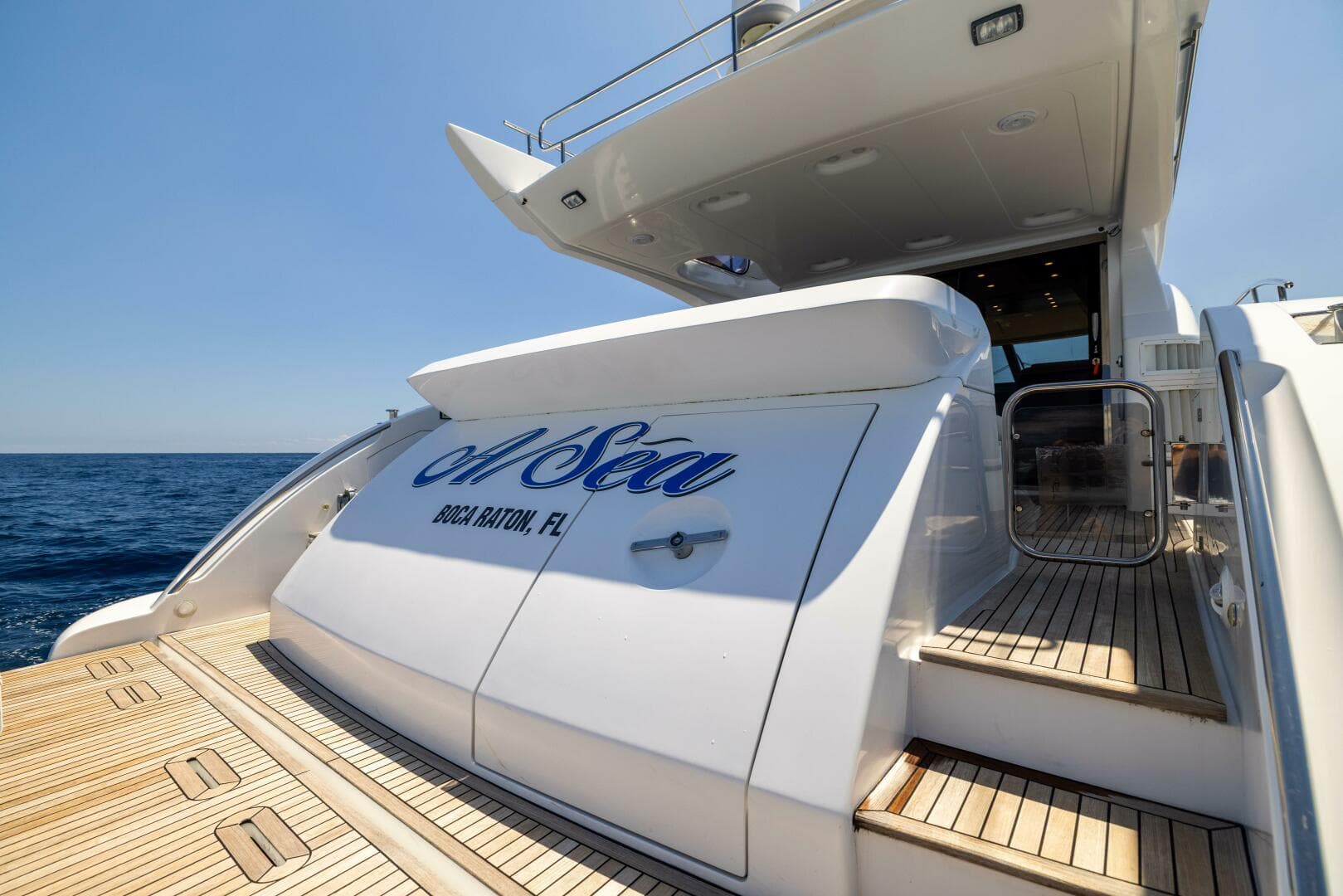 2015 Azimut 64 Flybridge — photo 37