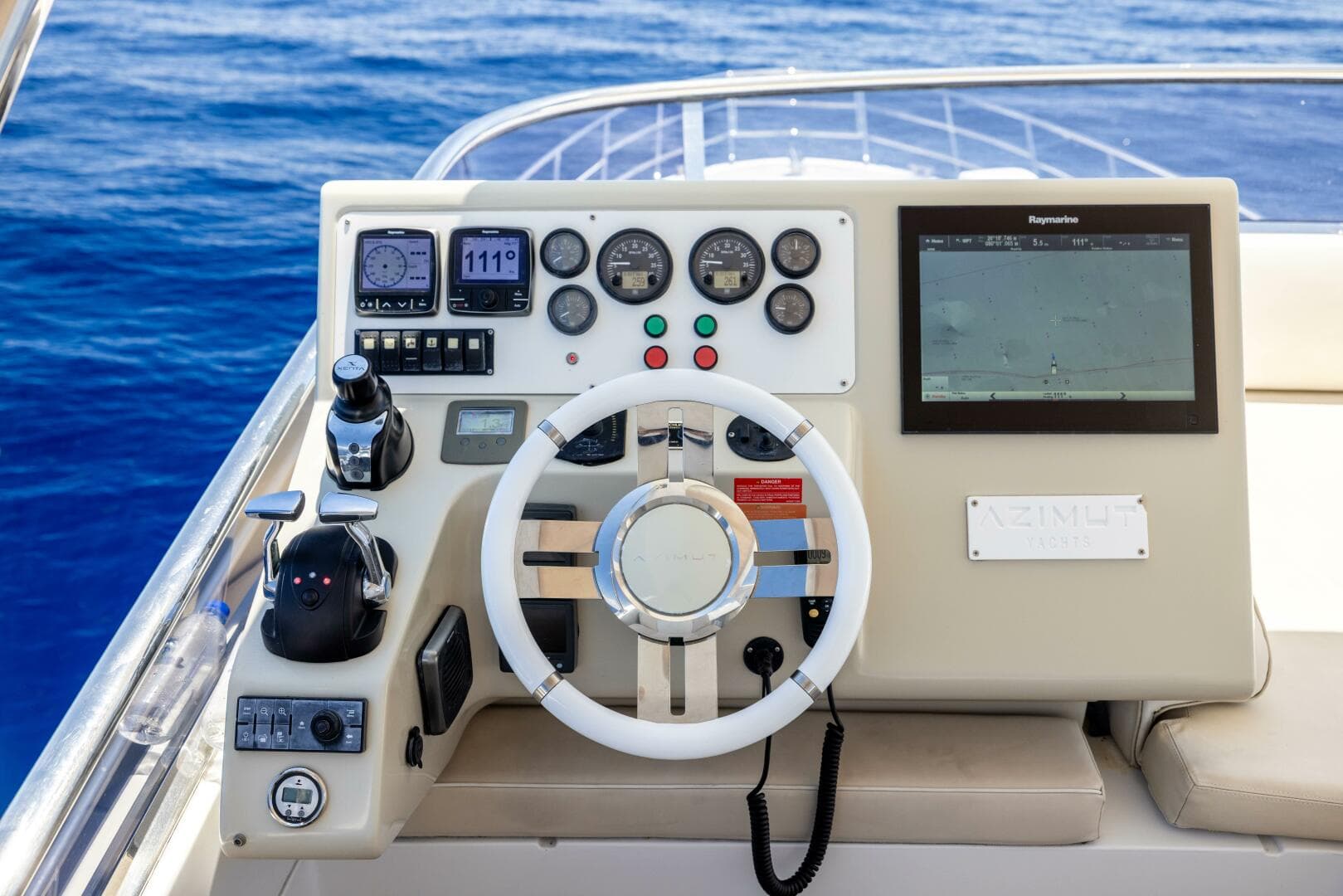 2015 Azimut 64 Flybridge — photo 50