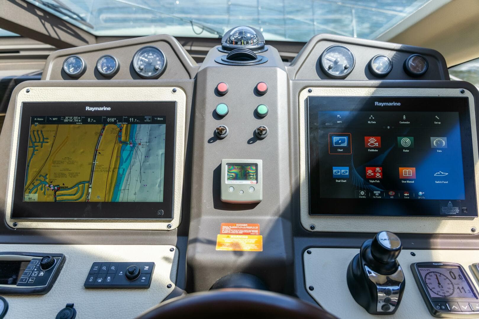 2015 Azimut 64 Flybridge — photo 12