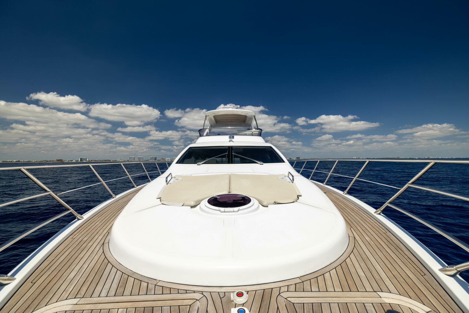 2015 Azimut 64 Flybridge — photo 42
